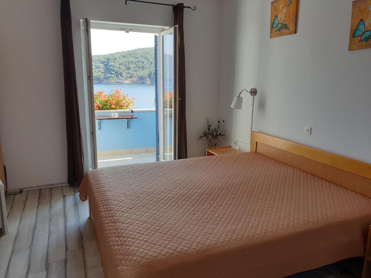 Bed and Breakfast Sobe Mamalu Валун Экстерьер фото
