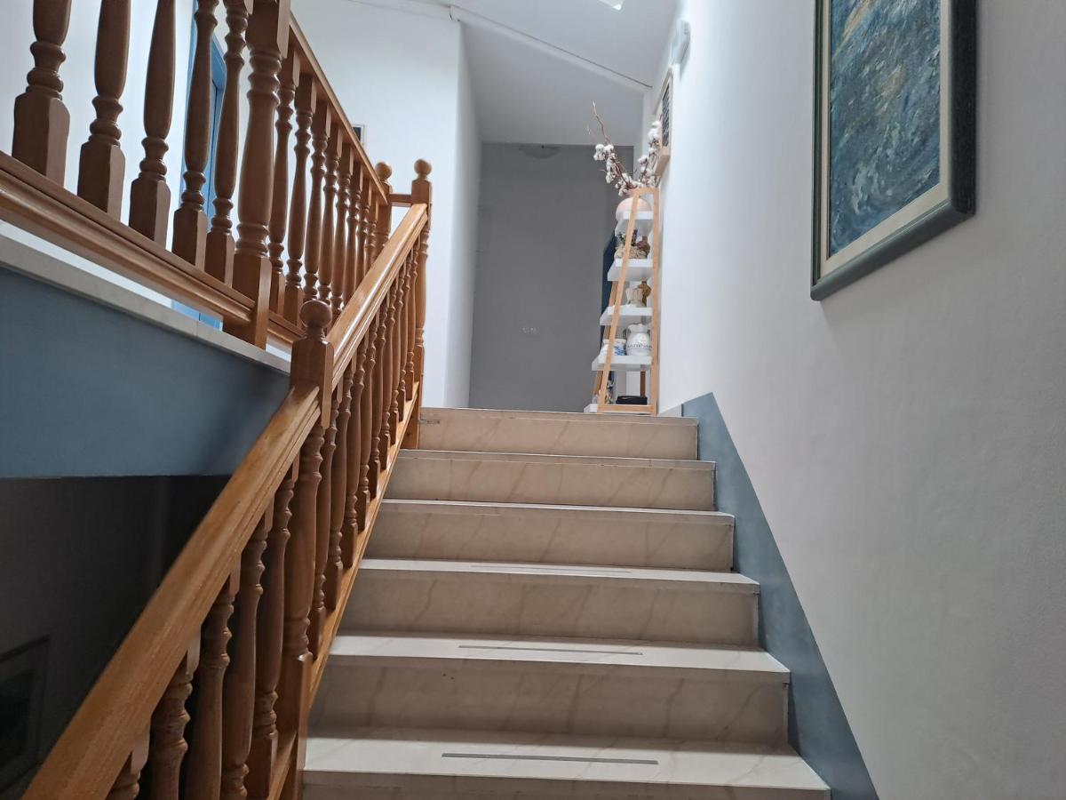 Bed and Breakfast Sobe Mamalu Валун Экстерьер фото