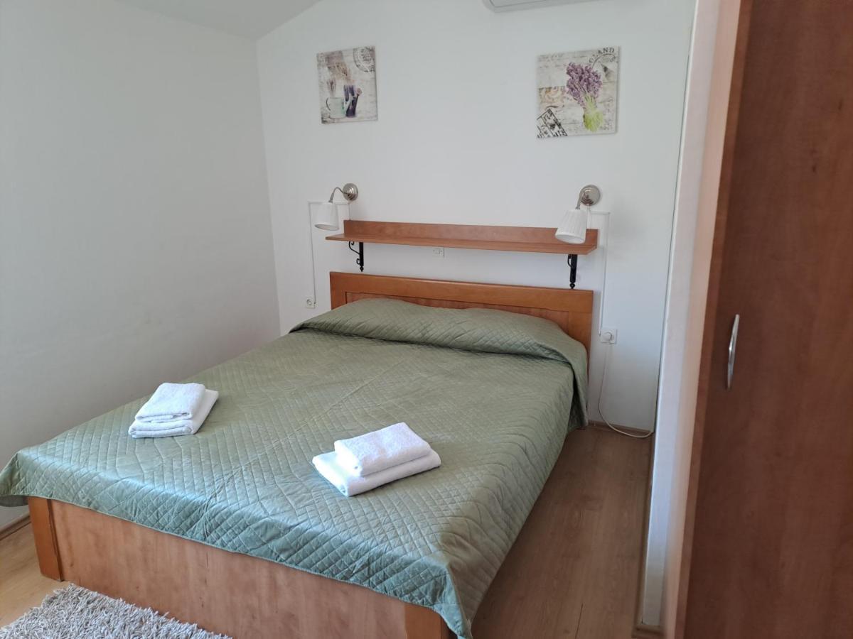 Bed and Breakfast Sobe Mamalu Валун Экстерьер фото