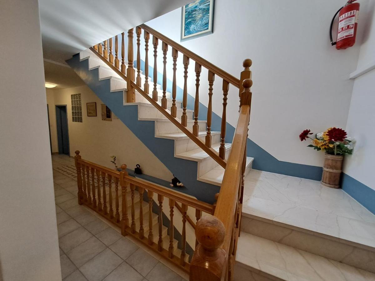 Bed and Breakfast Sobe Mamalu Валун Экстерьер фото