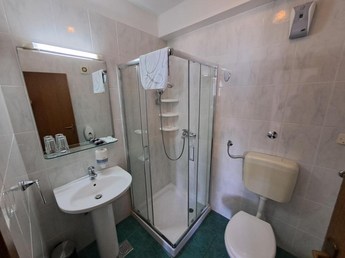 Bed and Breakfast Sobe Mamalu Валун Экстерьер фото