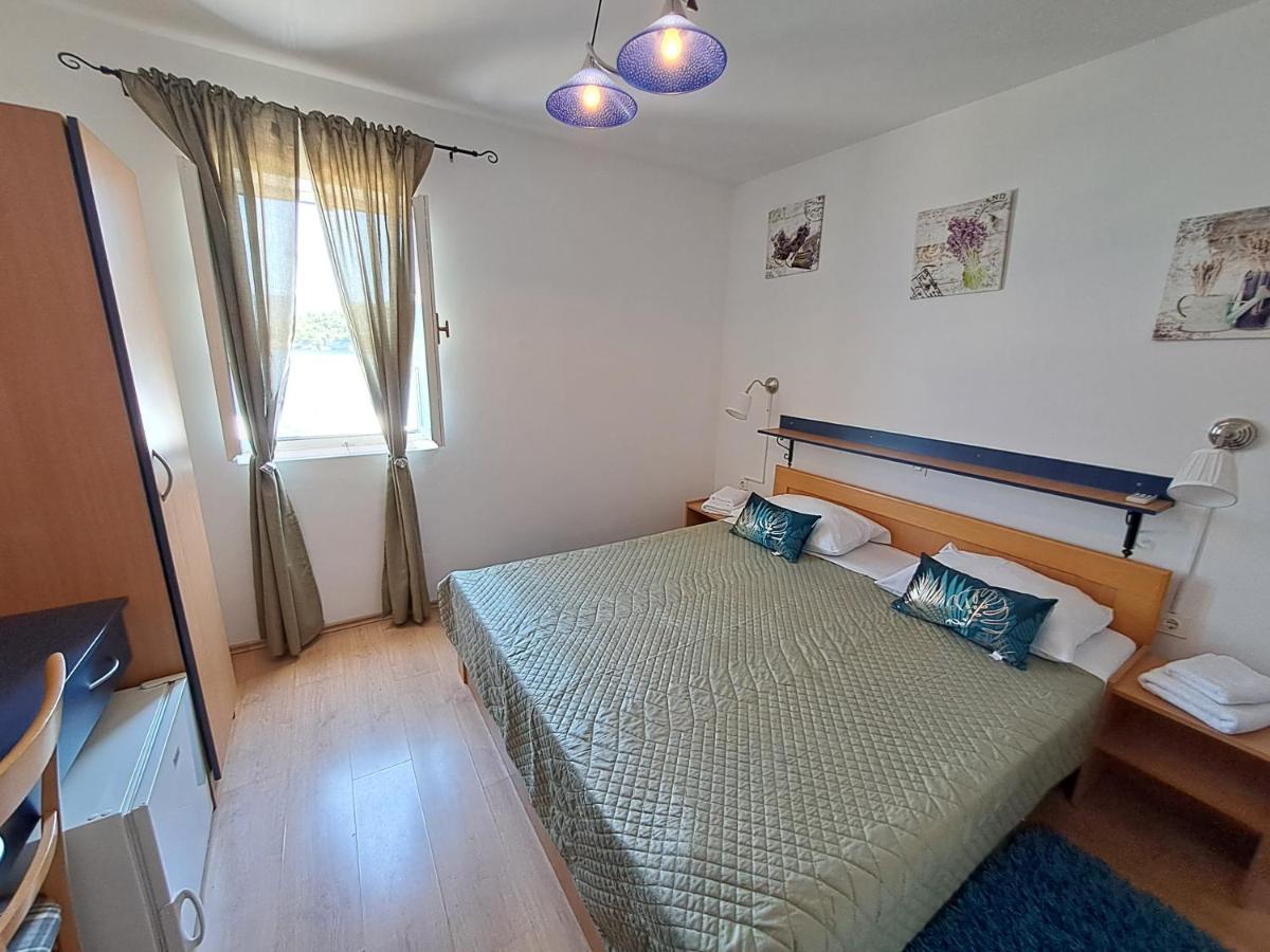 Bed and Breakfast Sobe Mamalu Валун Экстерьер фото