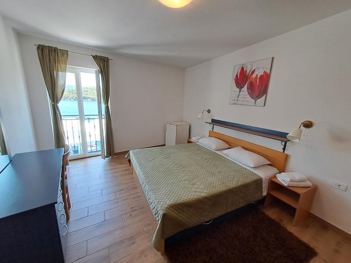 Bed and Breakfast Sobe Mamalu Валун Экстерьер фото