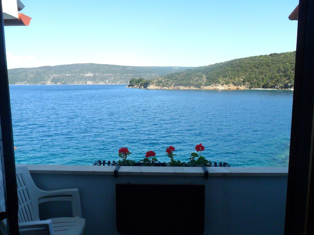 Bed and Breakfast Sobe Mamalu Валун Номер фото